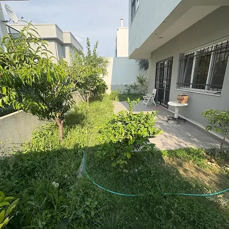 ヴィラ Tueluesah With Own Garden And Fruit Trees, 950m To Beach, 2 Bedrooms クシャダス