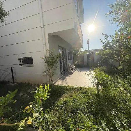 ヴィラ Tueluesah With Own Garden And Fruit Trees, 950m To Beach, 2 Bedrooms クシャダス