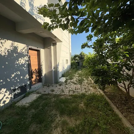 Tülüşah With Own Garden&fruit Trees, 950m To Beach, 2 Bedrooms Villa